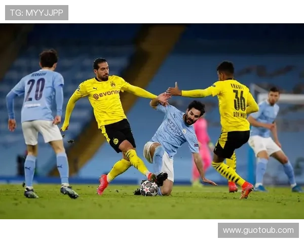 埃姆雷詹因内收肌伤停五个月后重返多特比赛名单引发关注