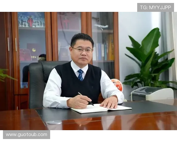 海港全力支持奥斯卡坚信艰难时刻终将过去与功勋队长携手共进