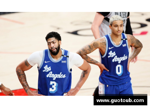 开拓者与湖人：NBA赛场上的传统对决 - 副本